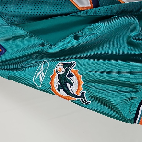 NFL Miami Dolphins Reggie Bush #22 Reebok OnField Jersey - Picture 4 of 7